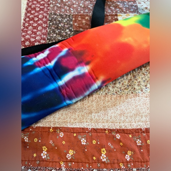 Insulated over shoulder beer can cooler. - Picture 3 of 5